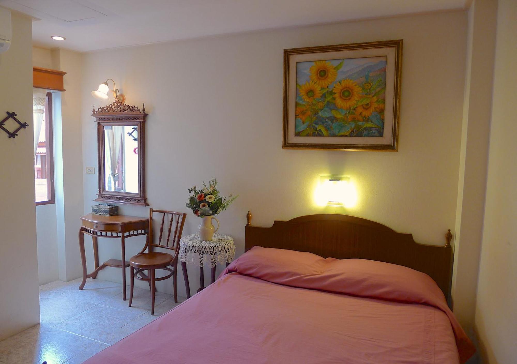 Fulay Hotel Хуа Хин Экстерьер фото